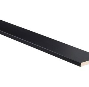 qpine plint voorgelakt ral 9011 fsc mix credit 2pp 15x90x4800mm