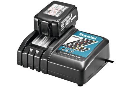 Makita oplader 195584-2